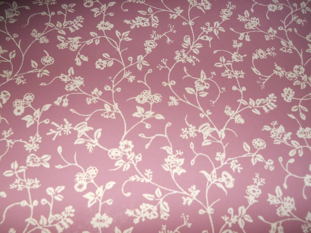 VINTAGE WALLPAPER purple mauve ditsy print white flowers 1 ROLL LAURA