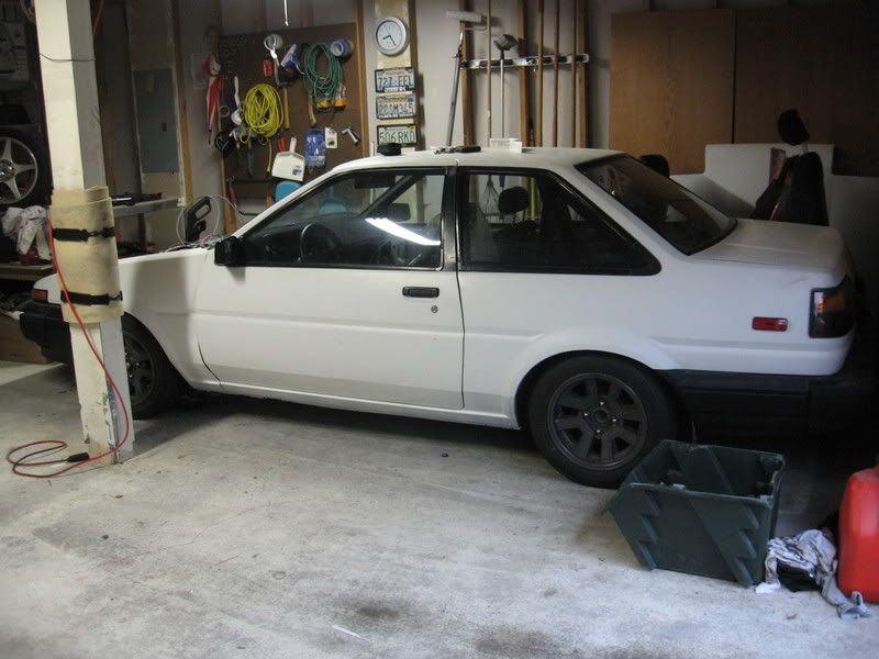 http://i144.photobucket.com/albums/r174/Englshmadesimple/ae86/IMG_2832.jpg