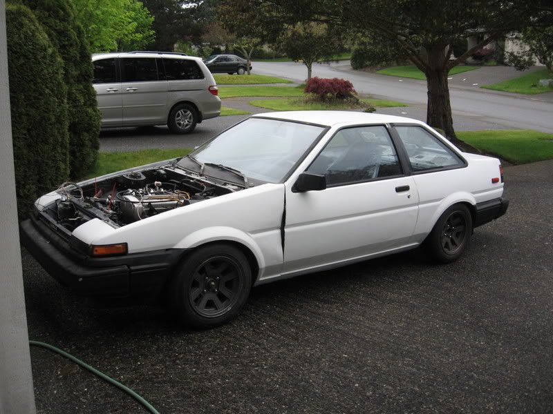 http://i144.photobucket.com/albums/r174/Englshmadesimple/ae86/IMG_2833.jpg