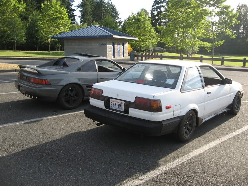 http://i144.photobucket.com/albums/r174/Englshmadesimple/ae86/IMG_3551.jpg