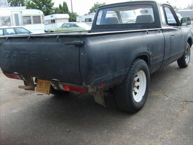 77datsunkingcab3.jpg