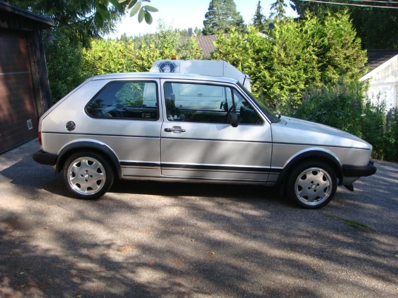 http://i144.photobucket.com/albums/r182/hazze959/Bil%20Bilder/Golf%20Gti/DSC03205.jpg