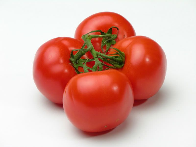 tomatos photo: natural cleansers for acne (sensitive skin)