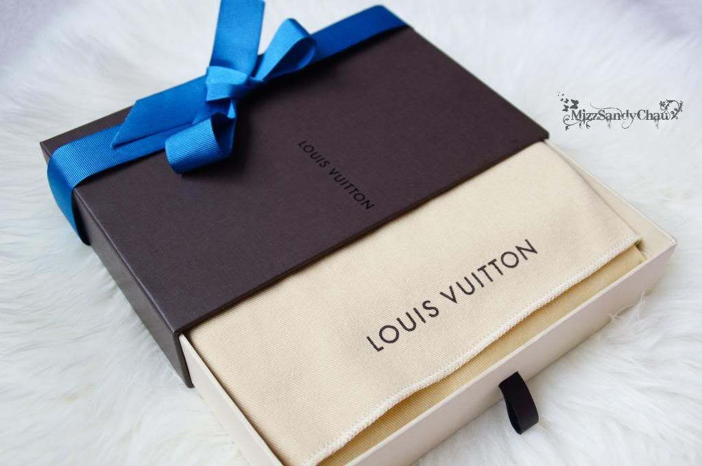 MizzSandyChau: Louis Vuitton Monogram Multicolor Sarah Wallet
