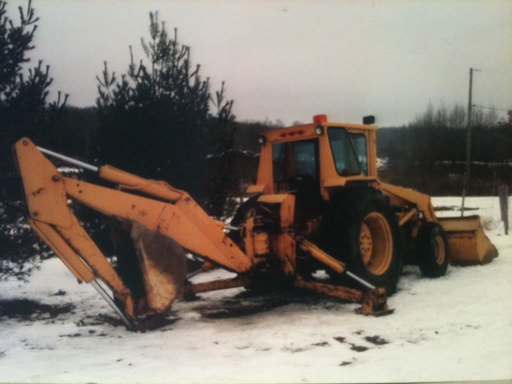 Ford 5500 backhoe and bucket #9